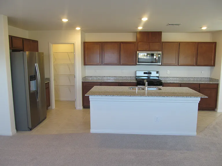 8110 Oakwood Bend Ave — Photo 5