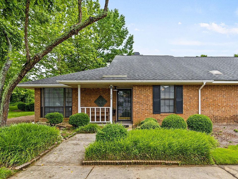 1st image of 34 Forest Lake Dr
