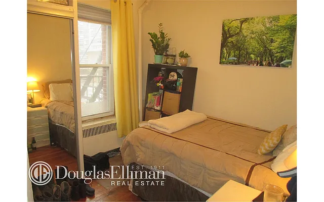 Rented by Douglas Elliman | media 10