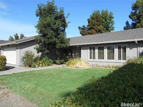 2nd image of 1021 Graywood Cir