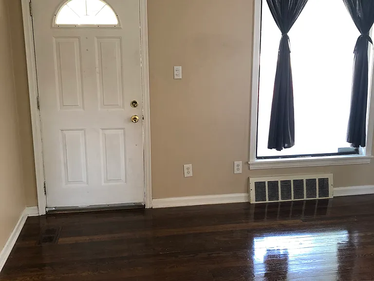 Livingroom and front doir