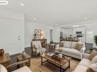 127 W 5th Ave, Escondido, CA 92025