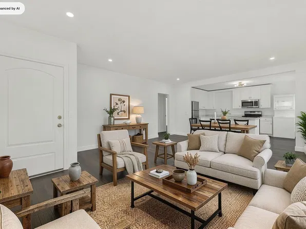 127 W 5th Ave, Escondido, CA
