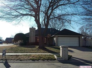 14550 S Maple Ave, Glenpool, OK 74033