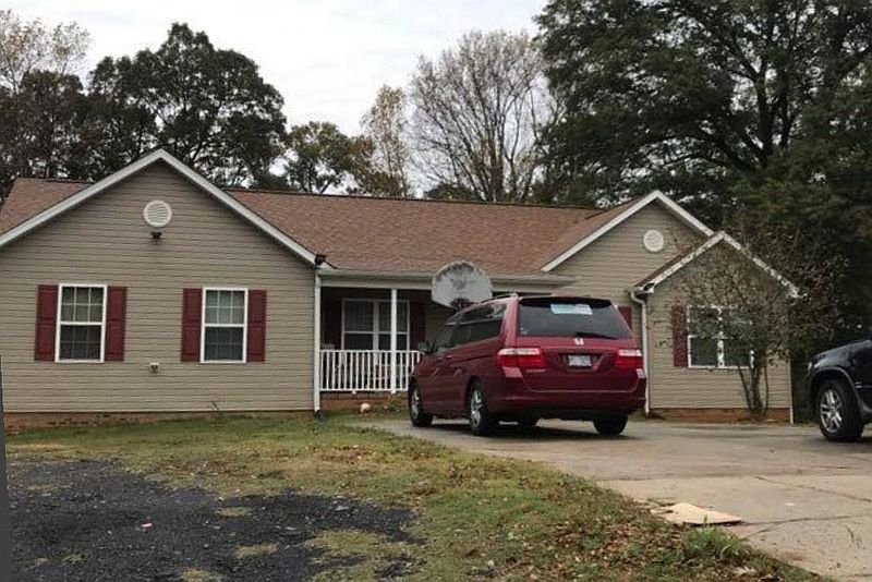 1st image of 431 Dutch Ave