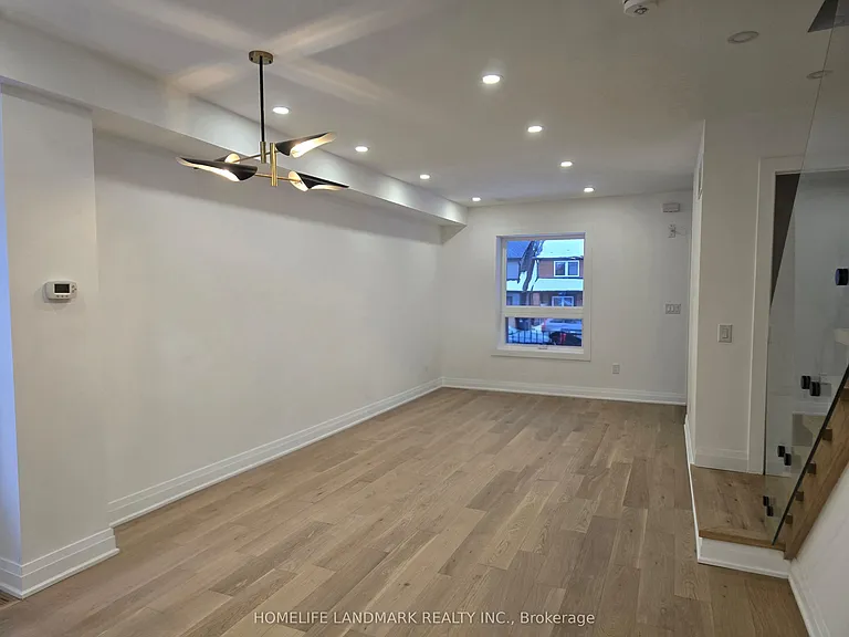 9 Alton Ave — Photo 4