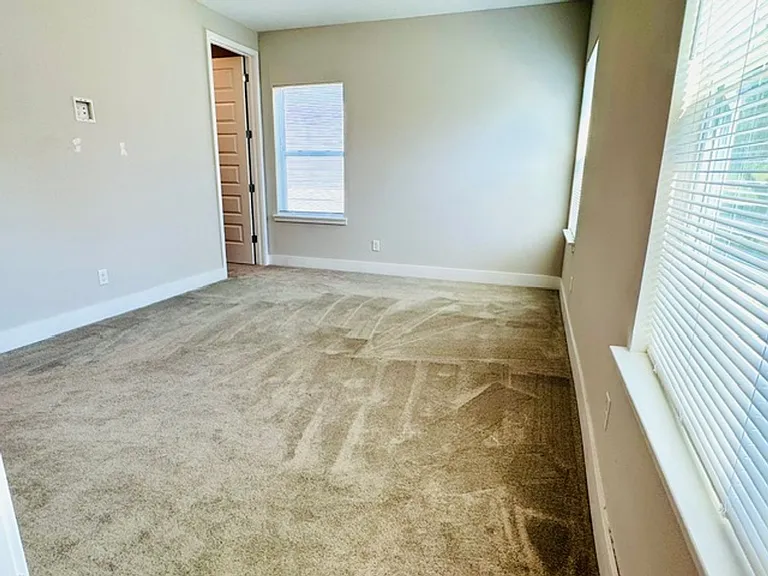 7825 Spectrum Dr — Photo 20