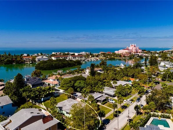 3102 W De Bazan Ave, Saint Pete Beach, FL 33706