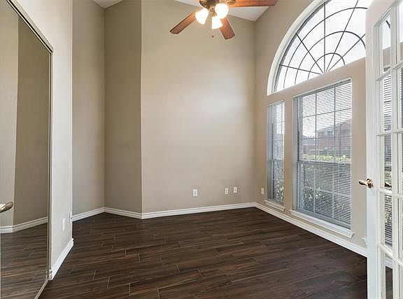 5th image of 8101 Luna Dr