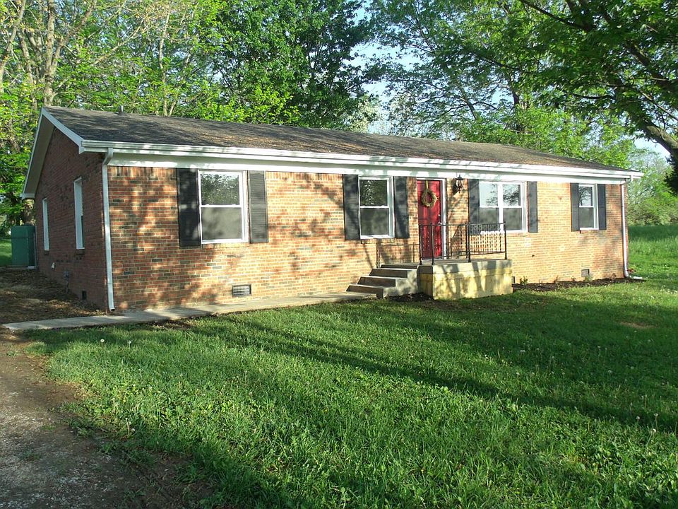 1st image of 85 Deerland Dr