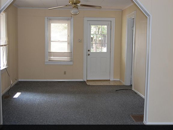 4th image of 1604 N Ball Ave