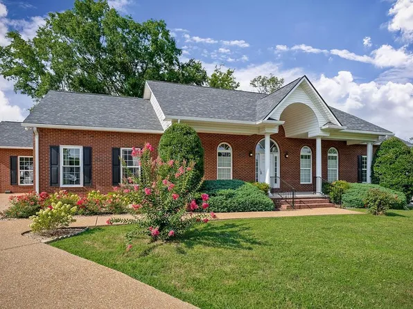 2108 Boxwood Cir, Cookeville, TN 38506