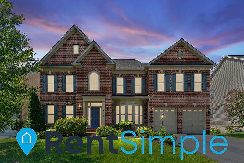 5 bed, 5.0 bath, 7011 sqft, $4,595 — Photo 3