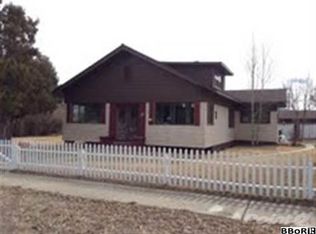 400 E 1st St, Whitehall, MT 59759