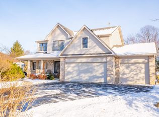 11099 Prairie Wind Pl, Roscoe, IL 61073