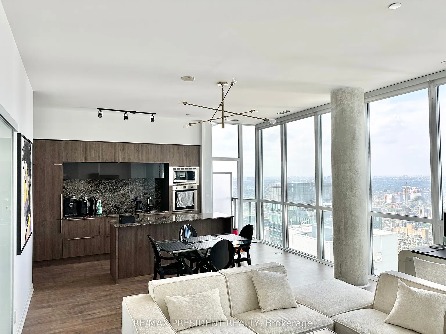 2 bed, $5,995 — Photo 1