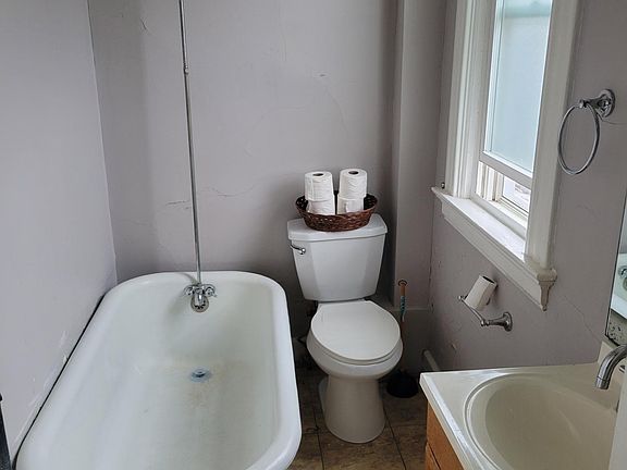 2nd image of 2 Birch Ave #2