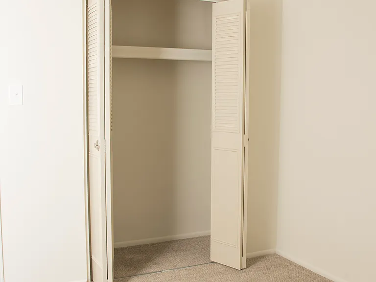 Orchard Hills Apartments — Photo 16