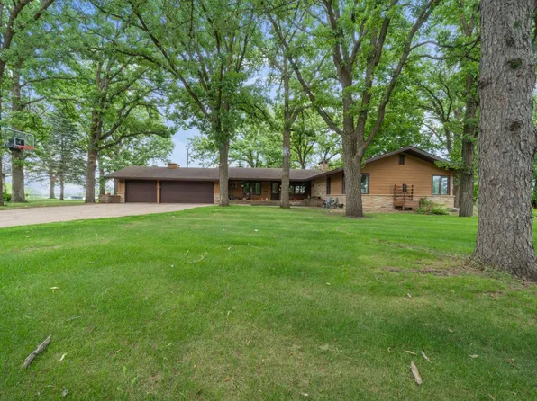 930 Woodland Cir, Long Prairie, MN 56347