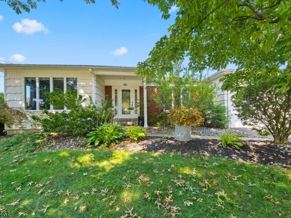 6 Martin Ln, Hamilton Twp., NJ 08619