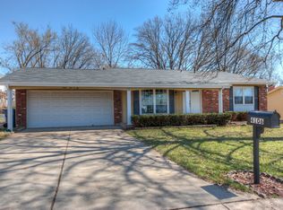 4106 Bridgehampton Dr, Saint Charles, MO 63304