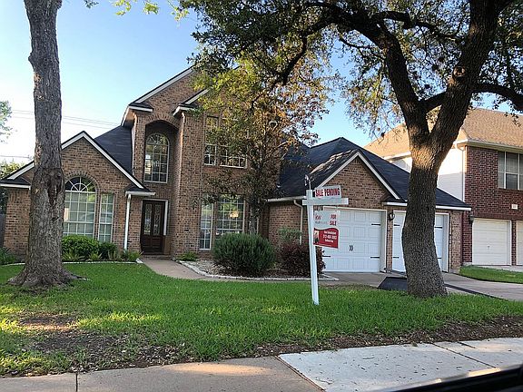 2nd image of 2408 Falcon Dr