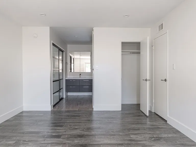 5438 McCulloch Ave #C — Photo 7