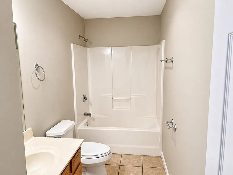 3982B Howard Gap Rd #B — Photo 9