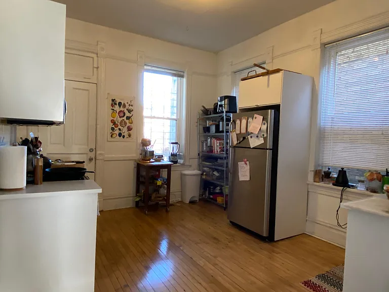 2132 W 21st St #3F — Photo 6