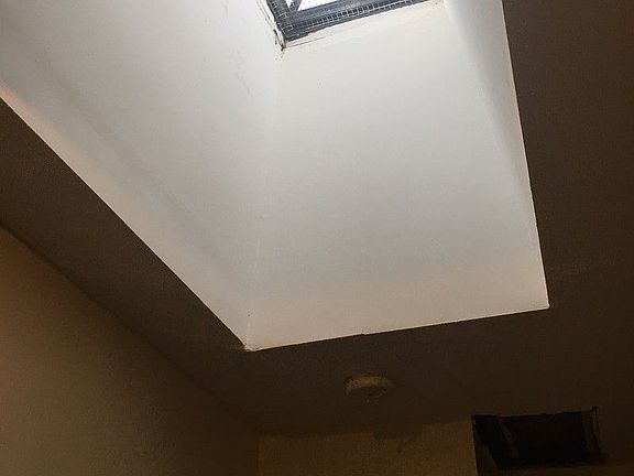 2nd image of 1110 Putnam Ave APT 3