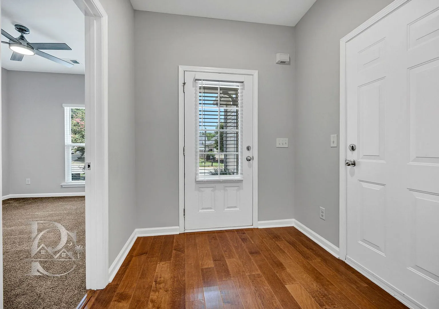 Three Bedroom Patio Home In Gated Community — Photo 4