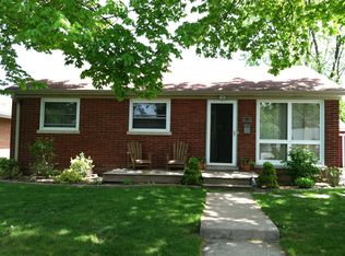 820 S Main St, Crown Point, IN 46307