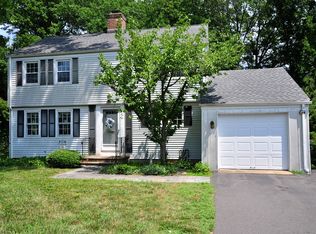 74 Overbrook Rd, West Hartford, CT 06107