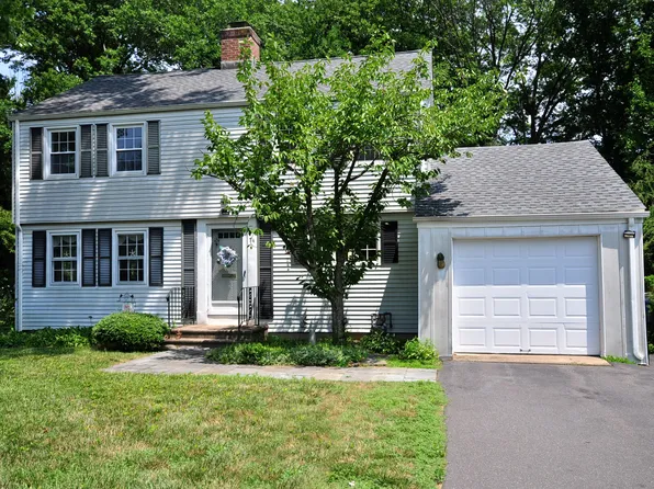 74 Overbrook Road, West Hartford, CT 06107