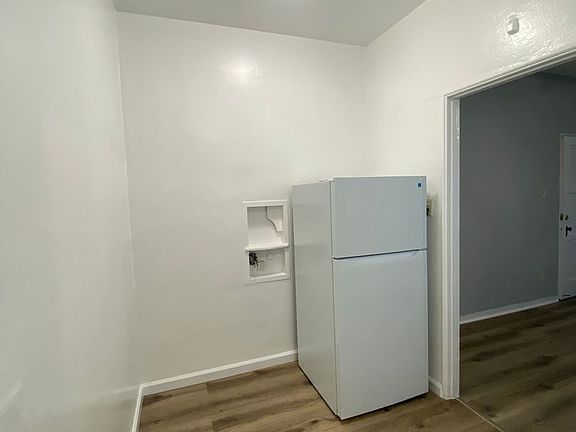 4th image of 521 E 3rd St APT 105