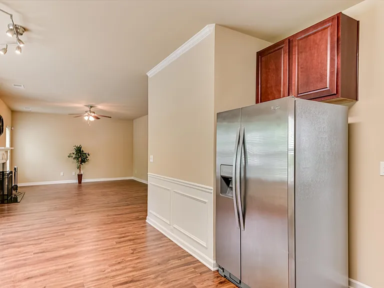 2073 Willhaven Dr — Photo 13