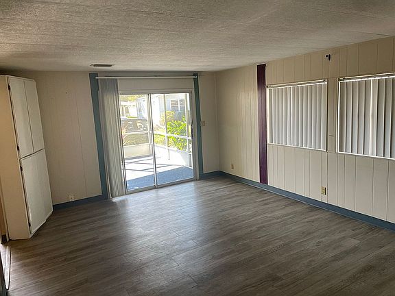 5th image of 7741 Edgelake Dr