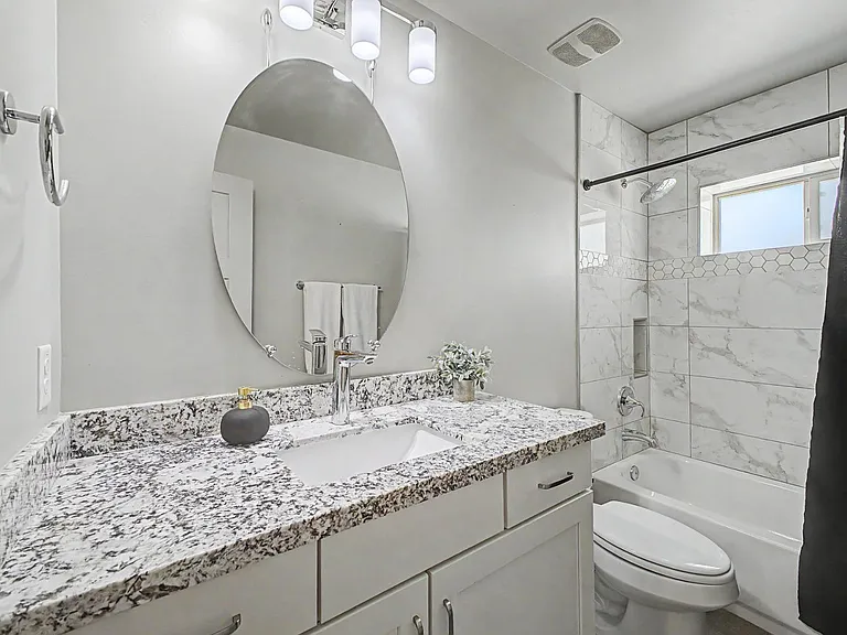 3414 N 44th Pl — Photo 31
