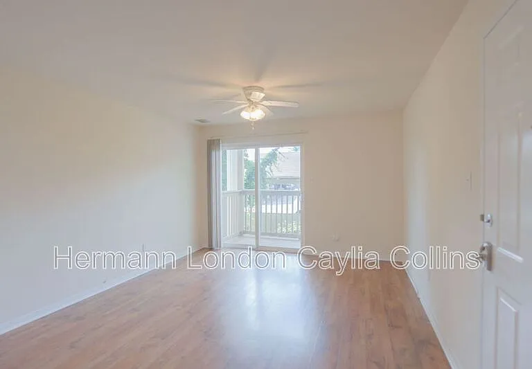 725 Ridgeside Dr #H — Photo 7