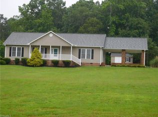 444 Gus Hill Rd, Clemmons, NC 27012