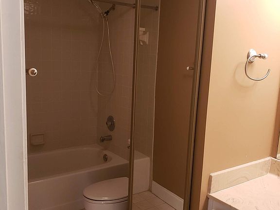 4th image of 5258 Willow Ct