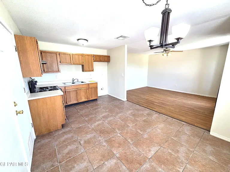 2304 Tierra Serena Rd — Photo 12