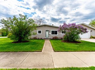 204 N Rohlwing Rd, Palatine, IL 60074