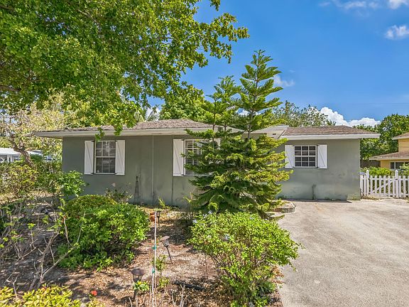 2nd image of 5360 NE 10th Avenue