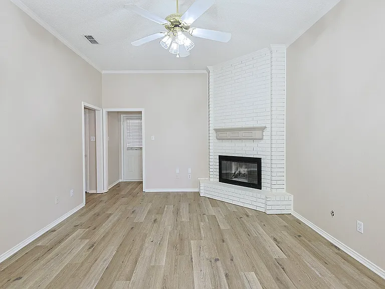 9708 Aberdeen Ave — Photo 15
