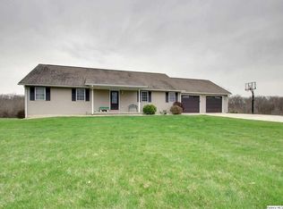 1393 N 2015th Ave, Mendon, IL 62351