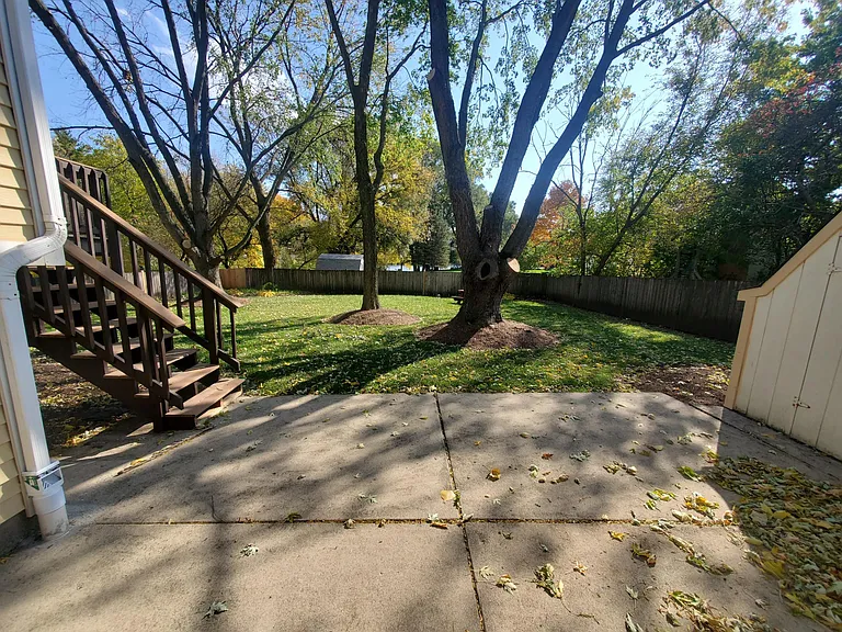 851 W Main St — Photo 17