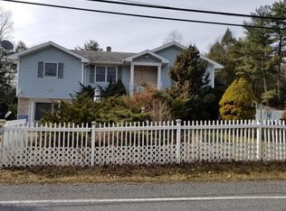 5 Moss Glen Rd, Brockton, PA 17925