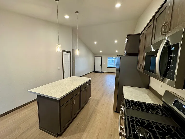 6095 W Bowmore Ln — Photo 8