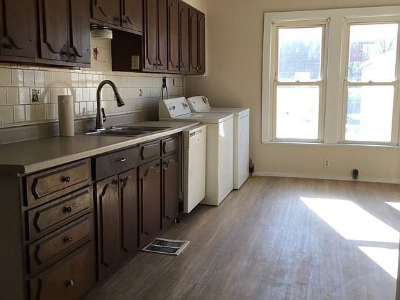 3rd image of 426 Wabash Ave #1
